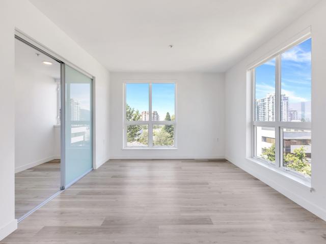 Victoria 127 E 12th St 2 Bedroom + Den [object Promise] for Rent