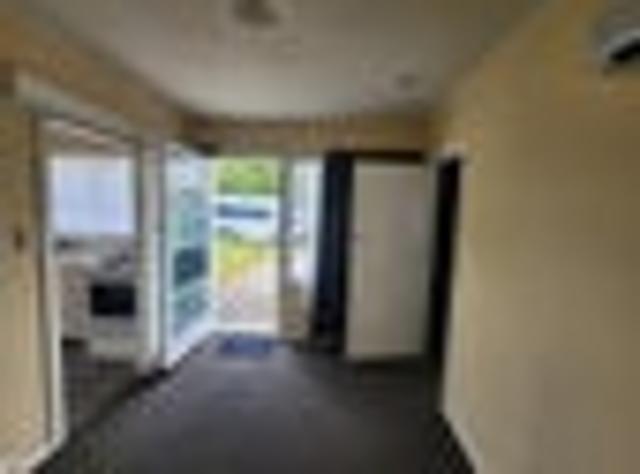 Victoria, 1 bedroom, $380 pw
