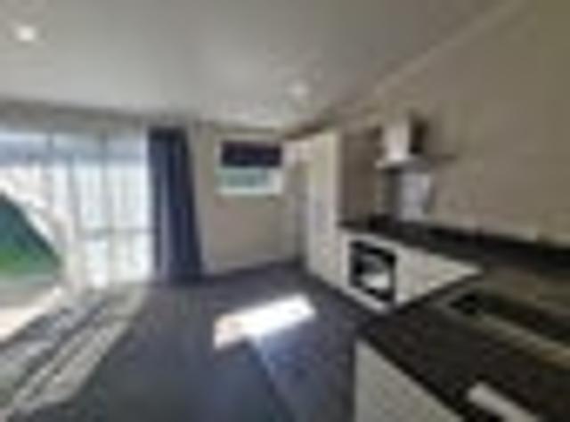 Victoria, 1 bedroom, $450 pw