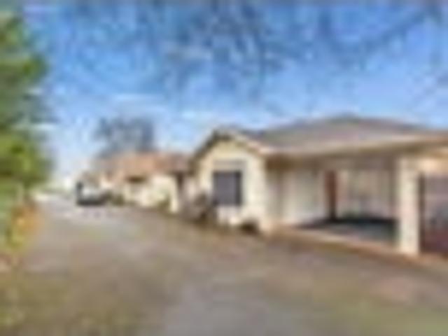 Victoria, 2 bedrooms, $570 pw