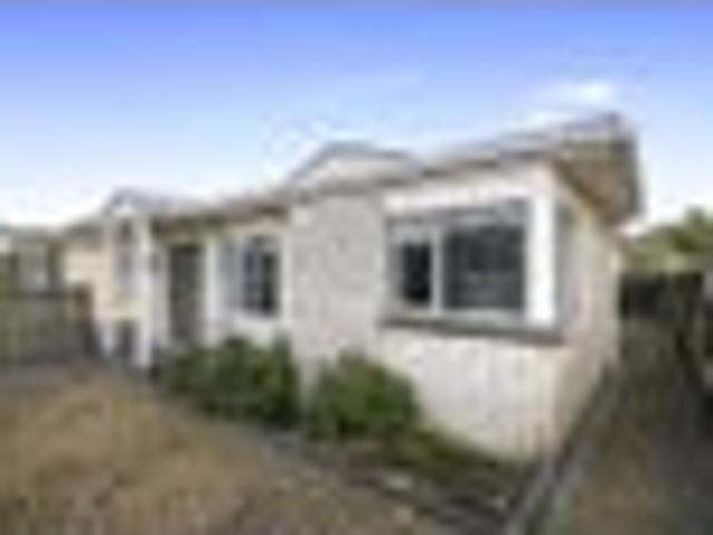 Victoria, 2 bedrooms, $530 pw