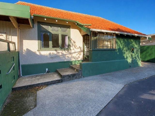 Victoria, 3 bedrooms