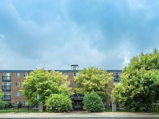 Victoria Gardens 1 Bedroom Apartment for Rent at 10616 156 St Nw, Edmonton, AB T5P 2S1 Britannia Youngstown
