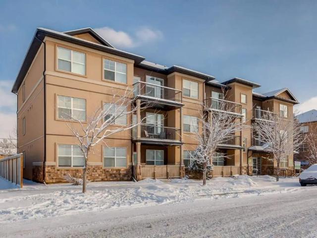 Victoria Gardens 2 Bedroom Apartment for Rent at 4820 4812 4820 17 Ave Nw, Calgary, AB T3B 0P6 Montgomery