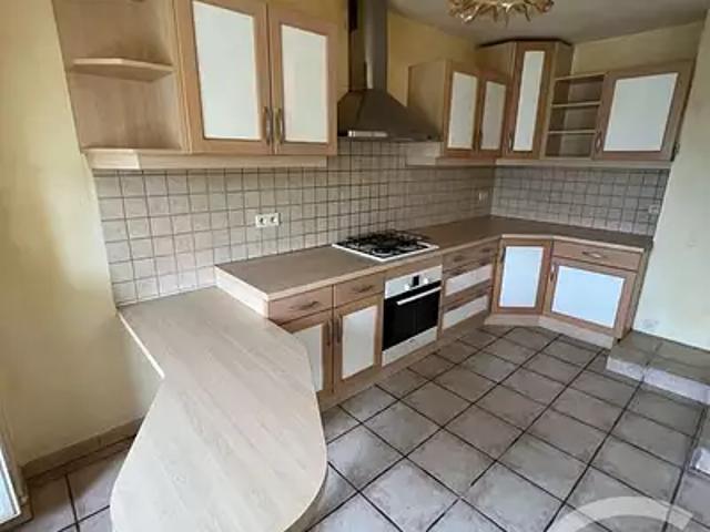 Vic sur Cère 15800 Achat / Vente appartement 4 pièces t4