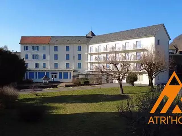 Vic sur Cère 15800 Achat / Vente divers parking