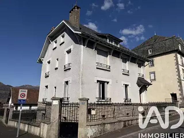 Vic sur Cère 15800 Achat / Vente maison 6 pièces t6