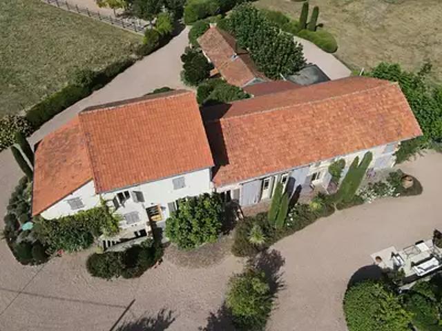 Vichy 03200 Achat / Vente maison 11 pièces t11