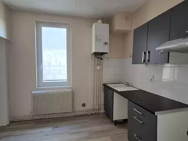 Vichy 03200 Location appartement 2 pièces t2