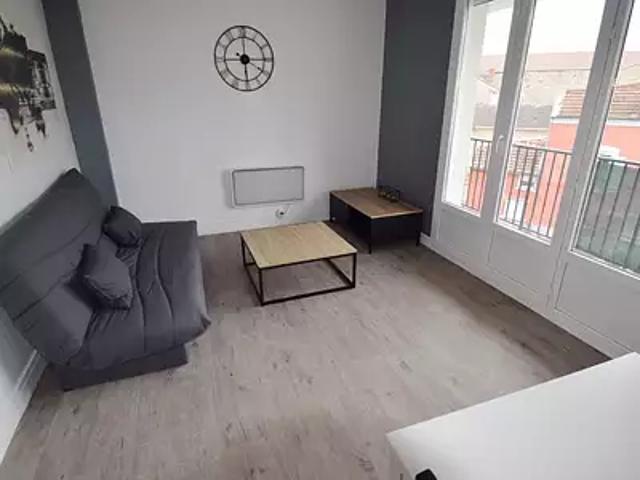 Vichy 03200 Location appartement 2 pièces t2 balcon