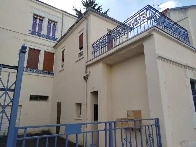 VICHY, APPARTEMENT T3 AVEC TERRASSES