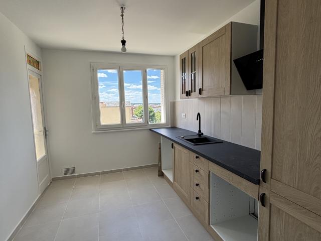 VICHY Appartement avec stationnement