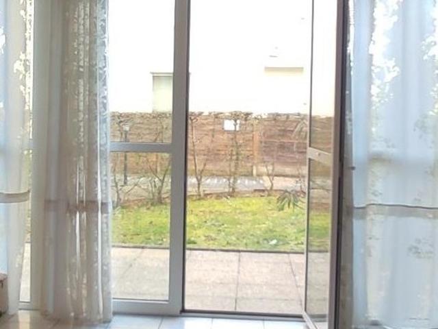 VICHY Proche du lac d'Allier APPARTEMENT EN DUPLEX