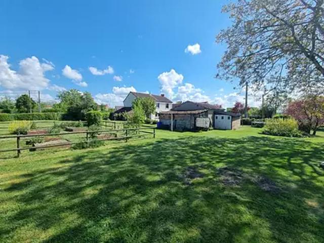 Vicq Exemplet 36400 Achat / Vente maison 6 pièces t6