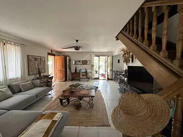 Vidauban 83550 Achat / Vente maison 7 pièces t7