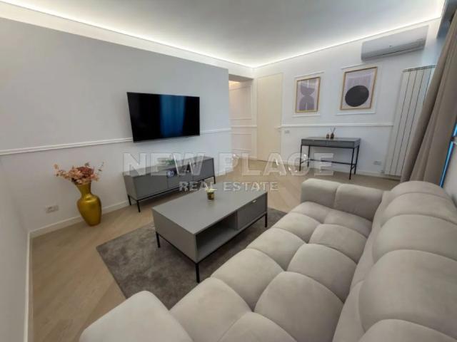 [VIDEO] CORTINA NORTH | Bucatarie inchisa [+21% TVA] Terasa 30 mp