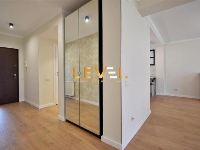 [VIDEO] Renovated Villa with Garden 10 Minutes to Herastrau Park Pipera