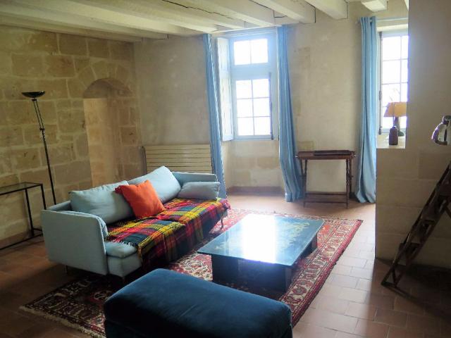 VIEUX TOURS: Appartement T3bis avec cachet