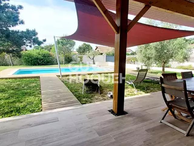 Vieux Boucau les Bains 40480 Achat / Vente maison 5 pièces t5 au dernier étage piscine