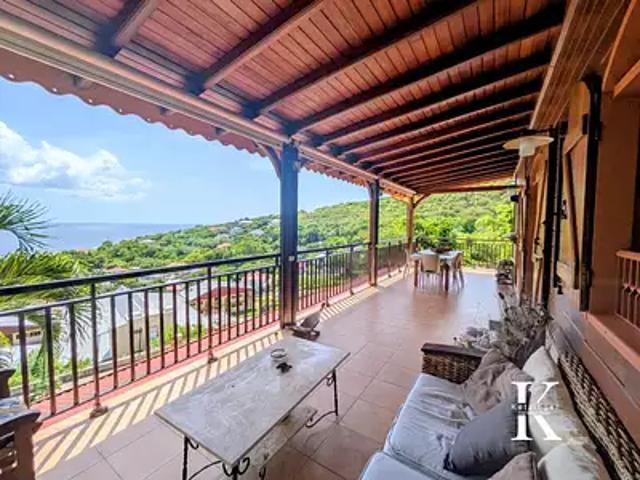 Vieux Fort 97141 Achat / Vente maison 6 pièces t6 piscine terrasse