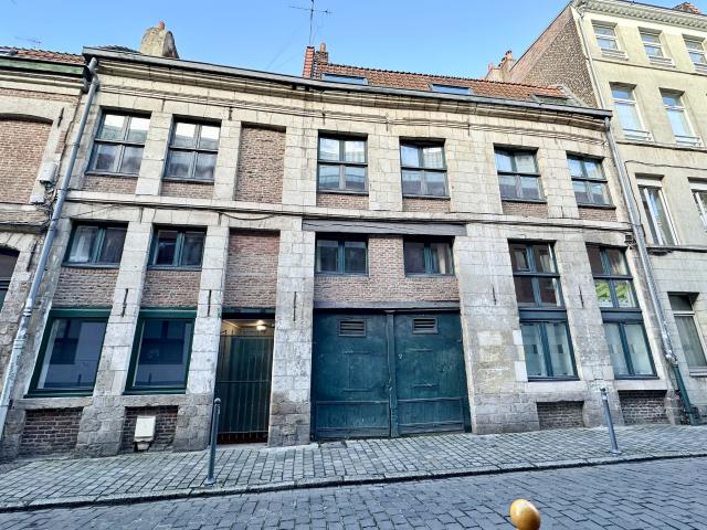 VIEUX LILLE, T3 en duplex avec petite terrasse