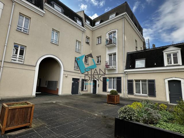 VIEUX LILLE Rue de la Barre
