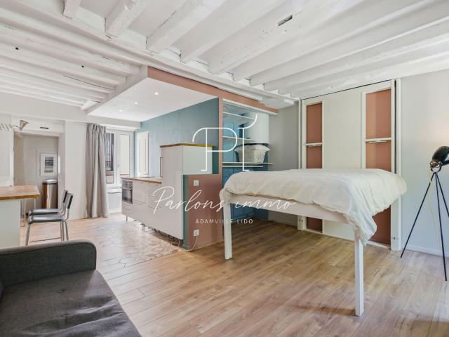 Vieux Saint Maur Studio en excellent état au cœur du quartier historique