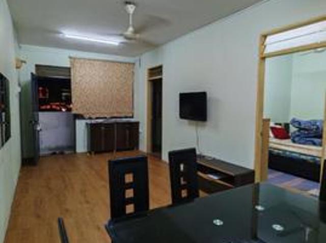 VIEW OPEN FACING SWIMMING POOL BLOK G Mentari Court Bandar Sunway