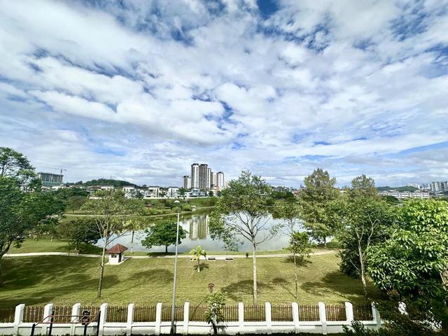 View Lake Valley Townhouse Avenue 2 Bandar Tun Hussein Onn Cheras