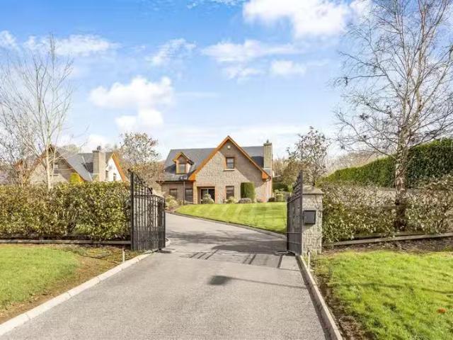 Viewing, Tullybuck, Butlers Bridge, Co. Cavan