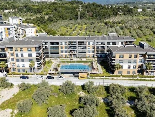 Views Emlak'tan Kuşadasında 95 M2 Net 2+1 Full Eşyalı Daire