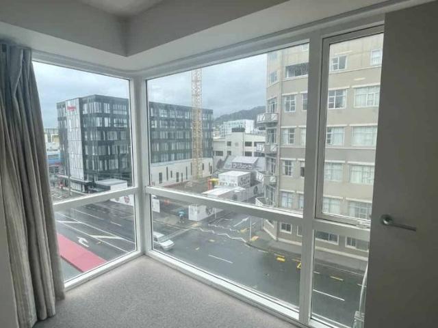 Views Over the City Furnished 1 bedroom Apartment