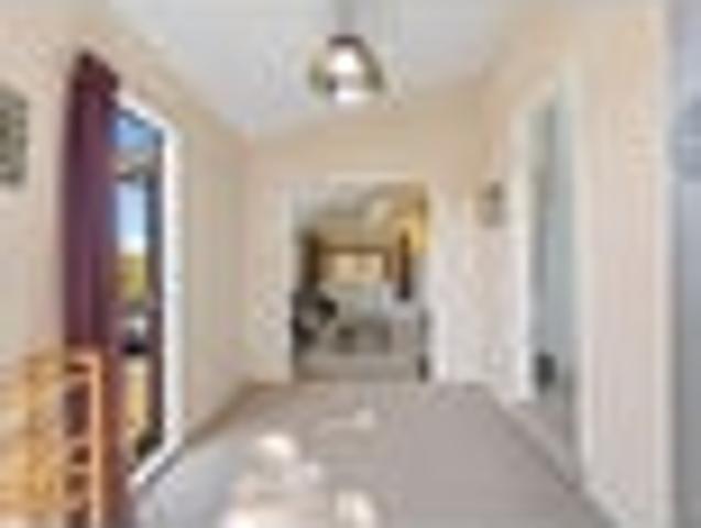 Views, Space, and a Home That’s Hard to Match!
