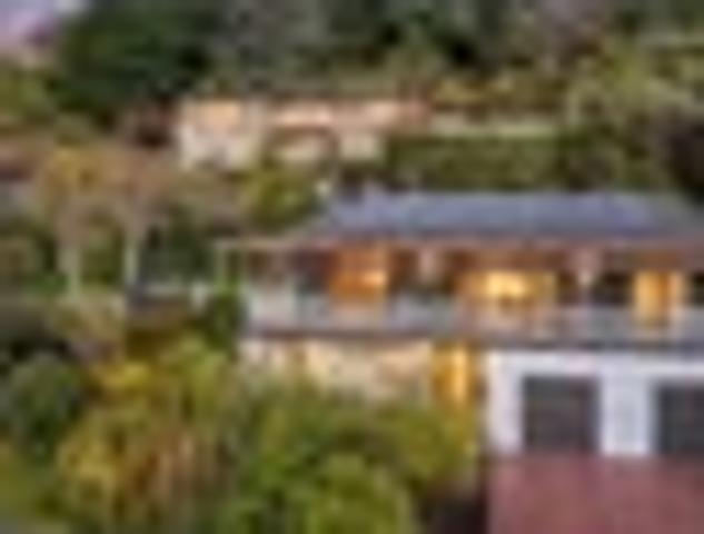 Views, Sun & Lifestyle Living