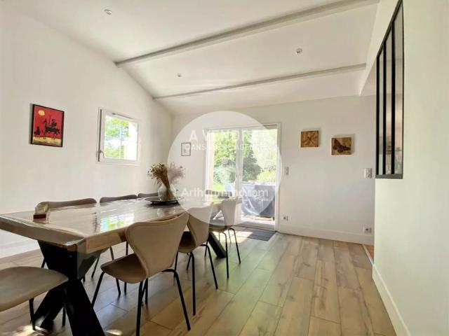 Vie de plain pied pour cette maison familiale de 4 chambres