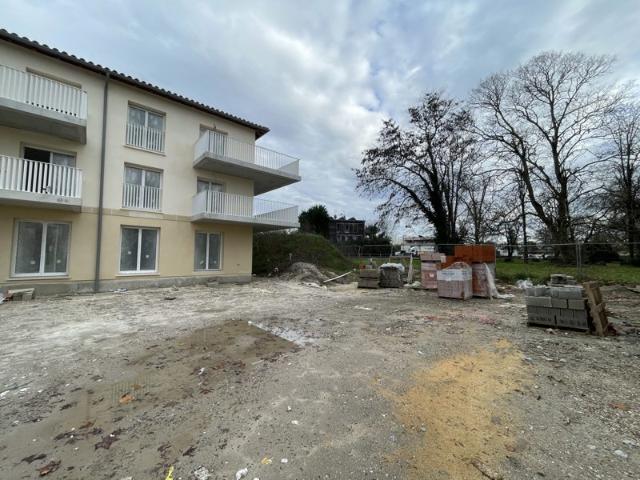 Vie en Coeur de Bourg Jardin/Parkings