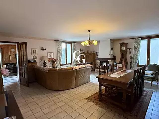 Vieillevigne 44116 Achat / Vente maison 5 pièces t5 parking