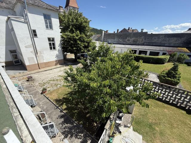 Viel Barrierefreier Wohnraum, Platz Für Gemeinsame Werte und Indoor Pool / Much Barrier Free Living Space, Room For Shared Values, And Indoor Pool /