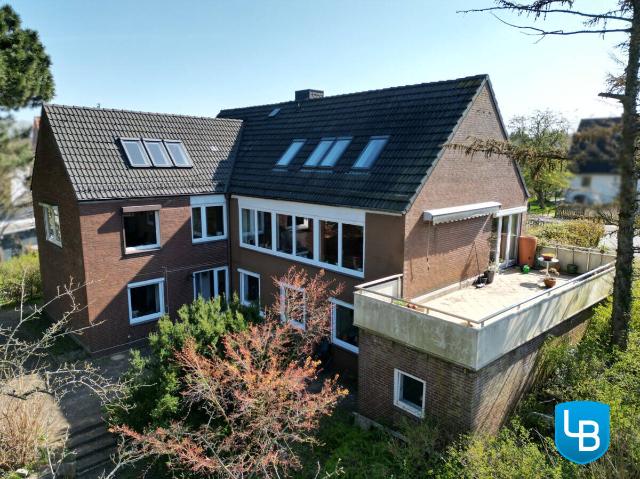 Viel Haus auf großem Grundstück sucht neue Eigentümer