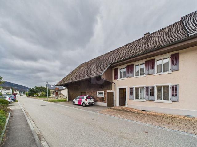 VIEL PLATZ MIT SCHEUNE UND GROSSEM GARTEN!