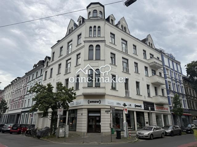 Viel Platz für Zuhause oder Praxis in Unterbilk