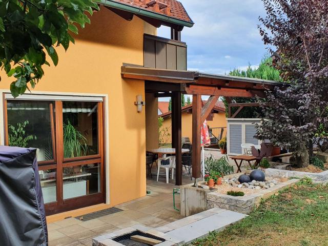 Viel Platz für die Familie! Einfamilienhaus mit großer Doppelgarage in Bad Rappenau Heinsheim