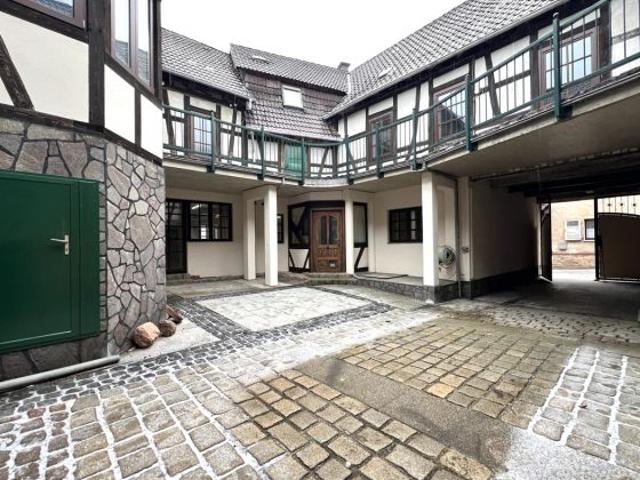 Viel Platz für Ihr Handwerk, Gewerbe oder Kreativität