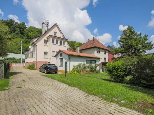 Viel Platz! Haus mit Potenzial!