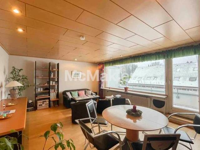 Viel Potenzial: 3 Zimmer Wohnung mit Balkon, Tiefgarage und Top Anbindung in Lübeck Moisling