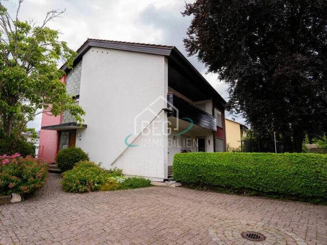 Viel Raum für Ideen Zweifamilienhaus in ruhiger Lage