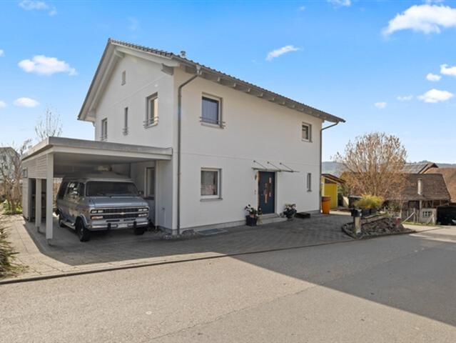 VIEL RAUM & KOMFORT MODERNES 5.5 ZIMMER EINFAMILIENHAUS