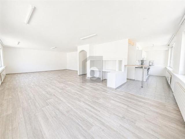 VIELFÄLTIG NUTZBAR MIT KÜCHE UND BADEZIMMER