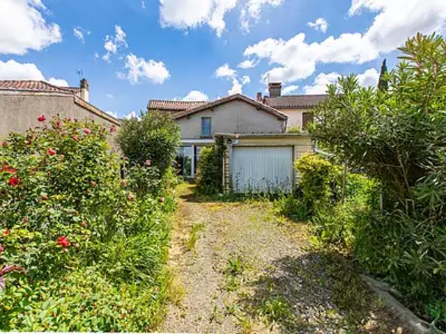 Viella 32400 Achat / Vente maison 7 pièces t7 au dernier étage parking