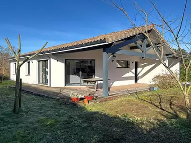Vielle Saint Girons 40560 Achat / Vente maison 4 pièces t4 au dernier étage cave